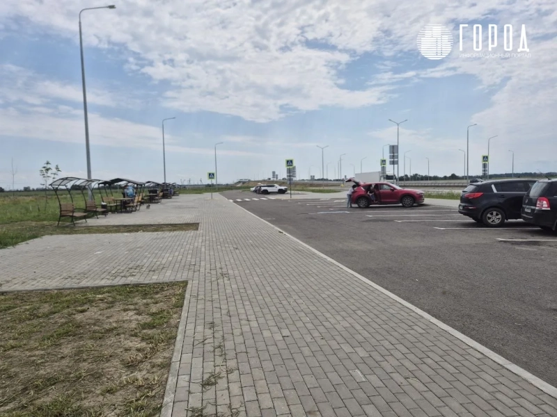 На платной трассе А-289 продают дорогой бензин и переполнены туалеты На трассе А-289 продают дорогой бензин и переполнены туалеты