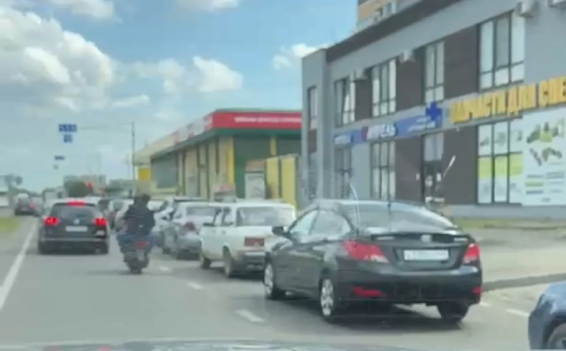 Очереди за бензином на Кубани и продажа мест