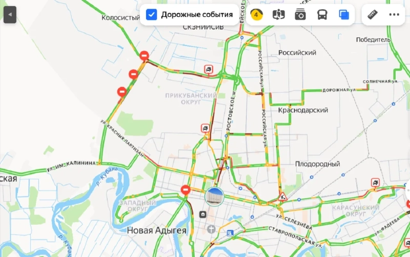 В Краснодаре пропадают автомобильные пробки из-за нехватки бензина